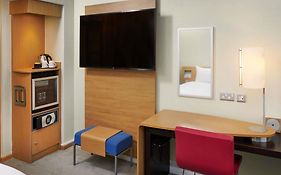 Novotel London West